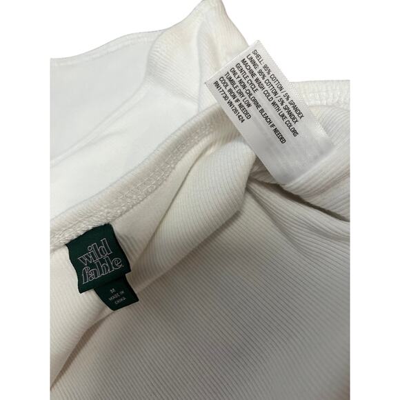 White Halter Bodysuit womens size M Brand Wild Fable - Picture 3 of 4